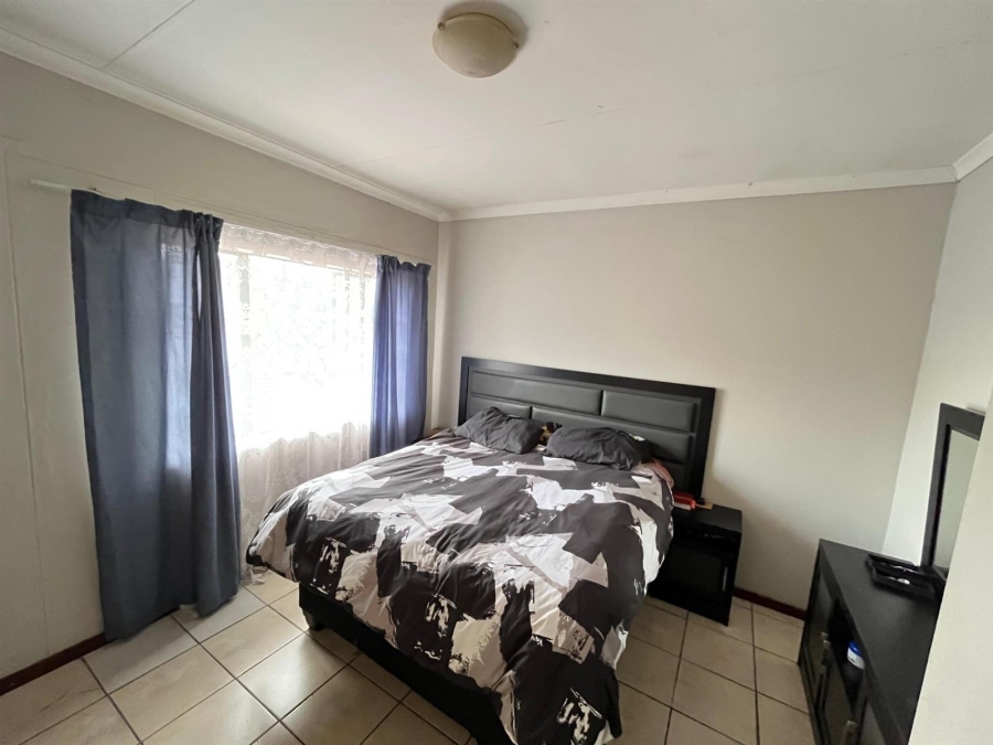 2 Bedroom Property for Sale in Die Bult North West